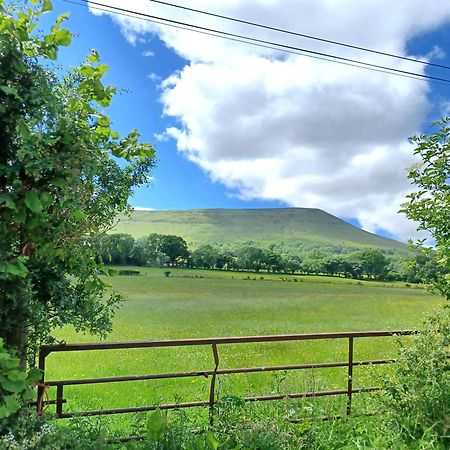 River Cottage@Cwm Mill - Riverside Family Holidays In The Black Mountains Hereford Bagian luar foto