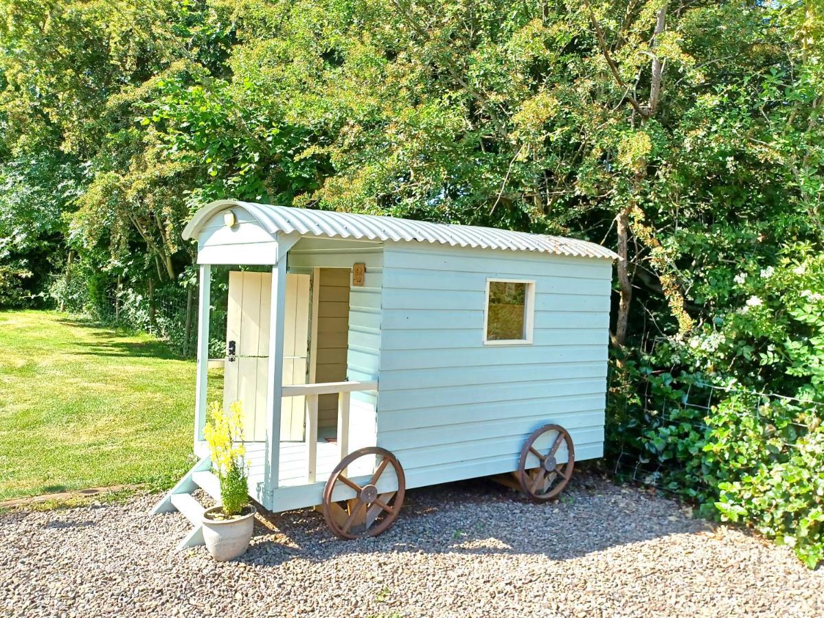 River Cottage@Cwm Mill - Riverside Family Holidays In The Black Mountains Hereford Bagian luar foto
