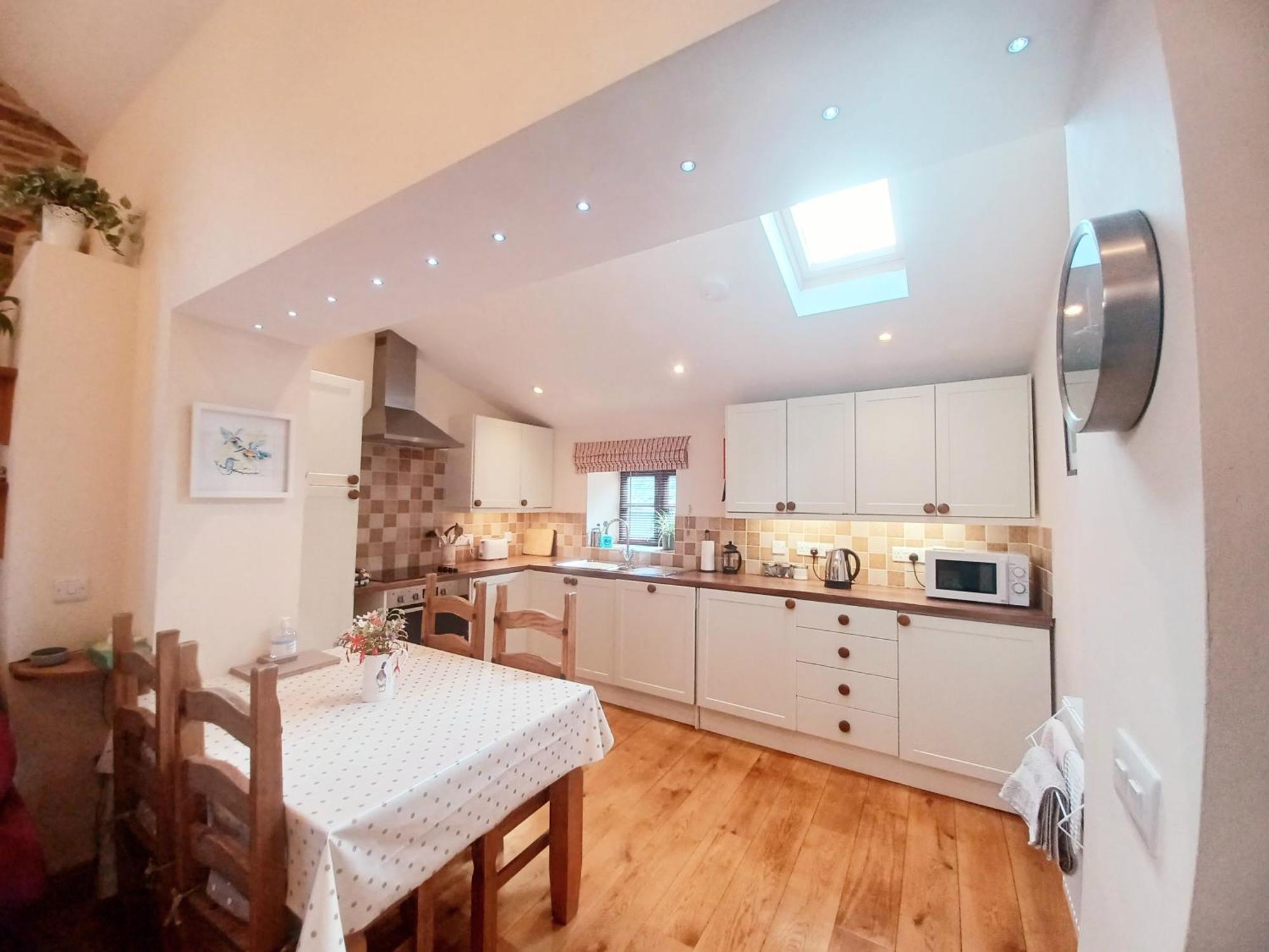 River Cottage@Cwm Mill - Riverside Family Holidays In The Black Mountains Hereford Bagian luar foto