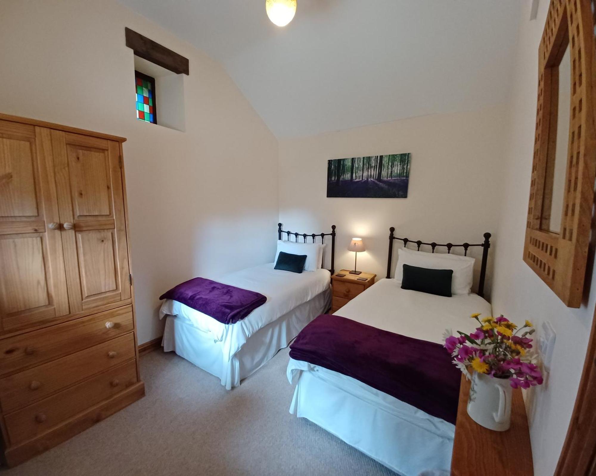River Cottage@Cwm Mill - Riverside Family Holidays In The Black Mountains Hereford Bagian luar foto