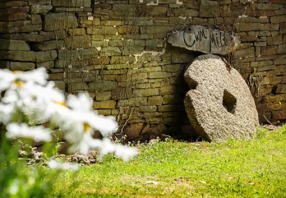 River Cottage@Cwm Mill - Riverside Family Holidays In The Black Mountains Hereford Bagian luar foto